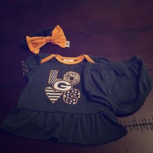 Green Bay packers baby girl outfit size 3-6M